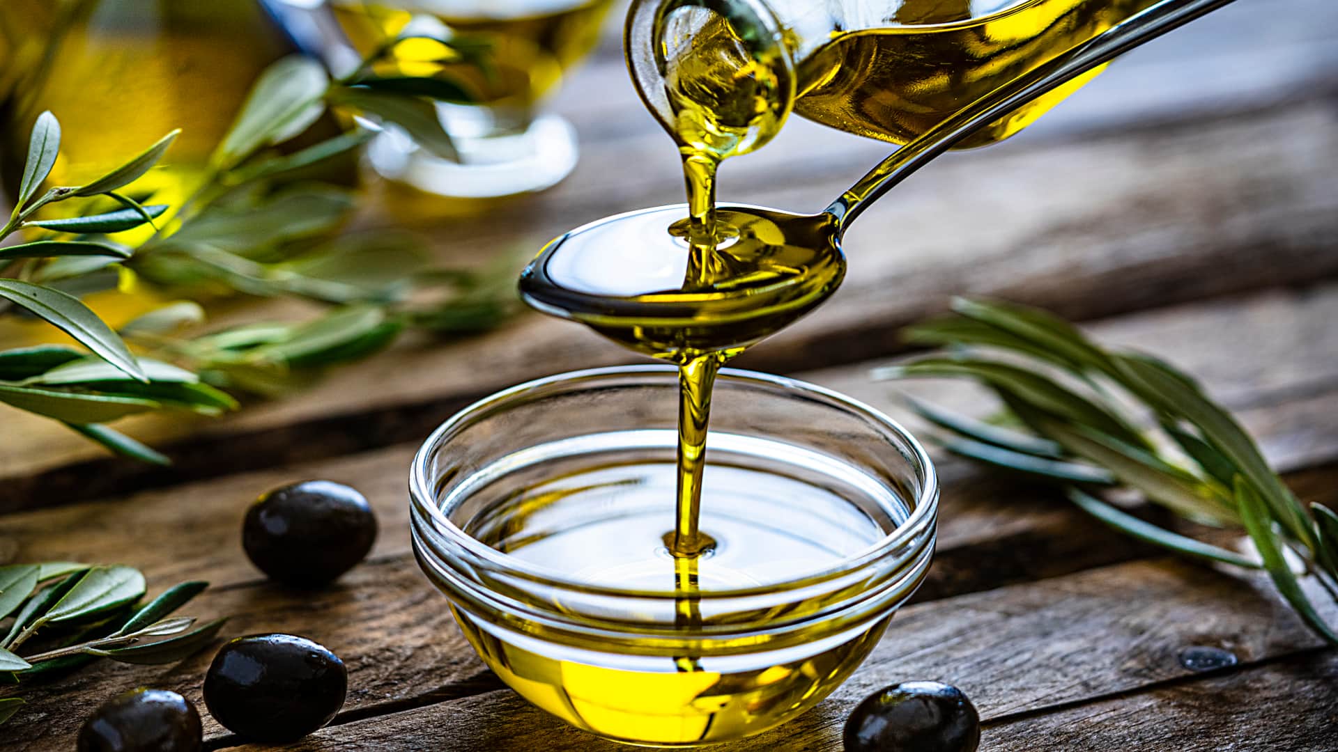 Aceite de oliva usado para cocinar y también puede usarse para hacer biodiesel casero