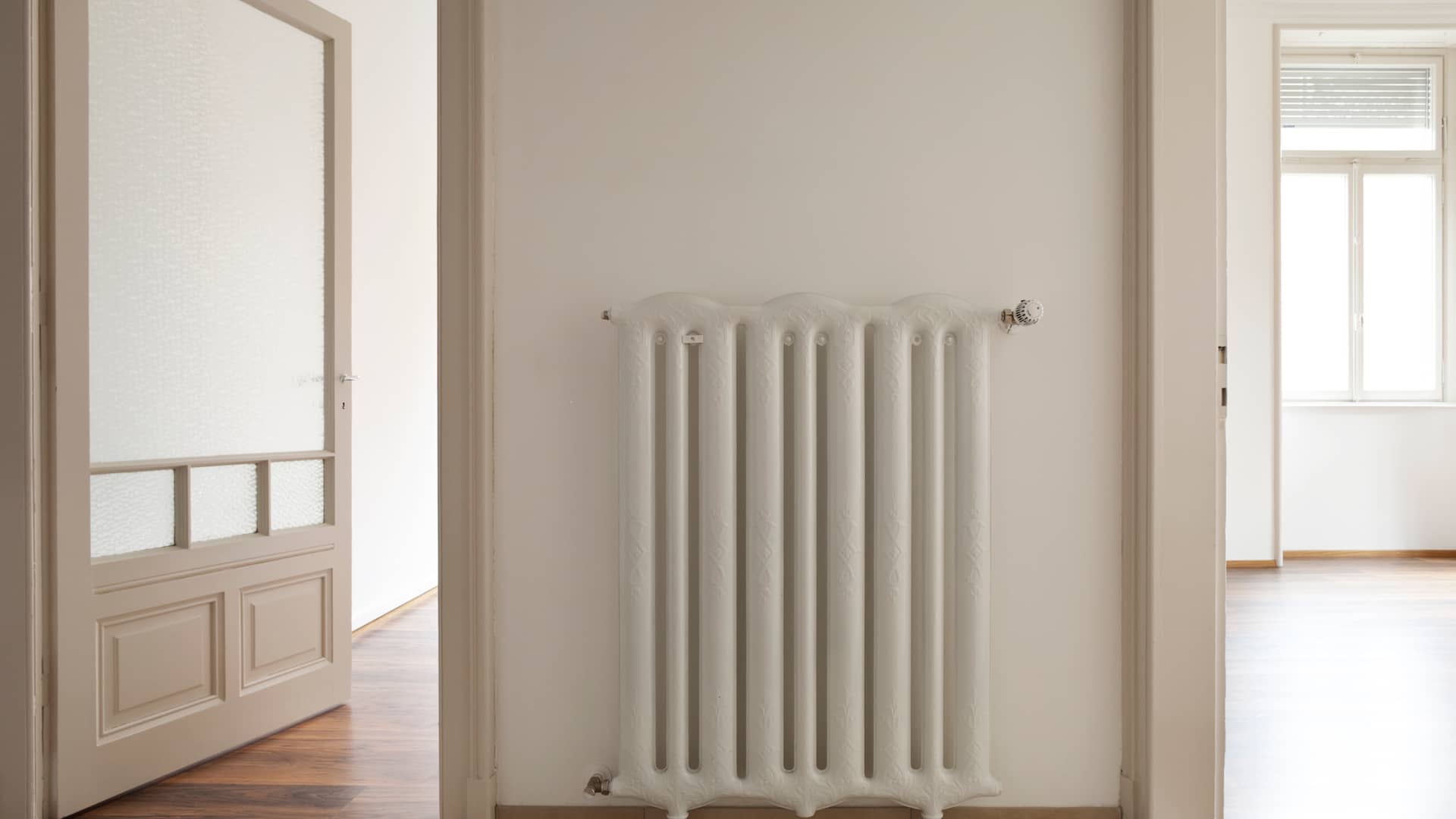 Radiador en un domicilio representa los peajes de acceso al gas